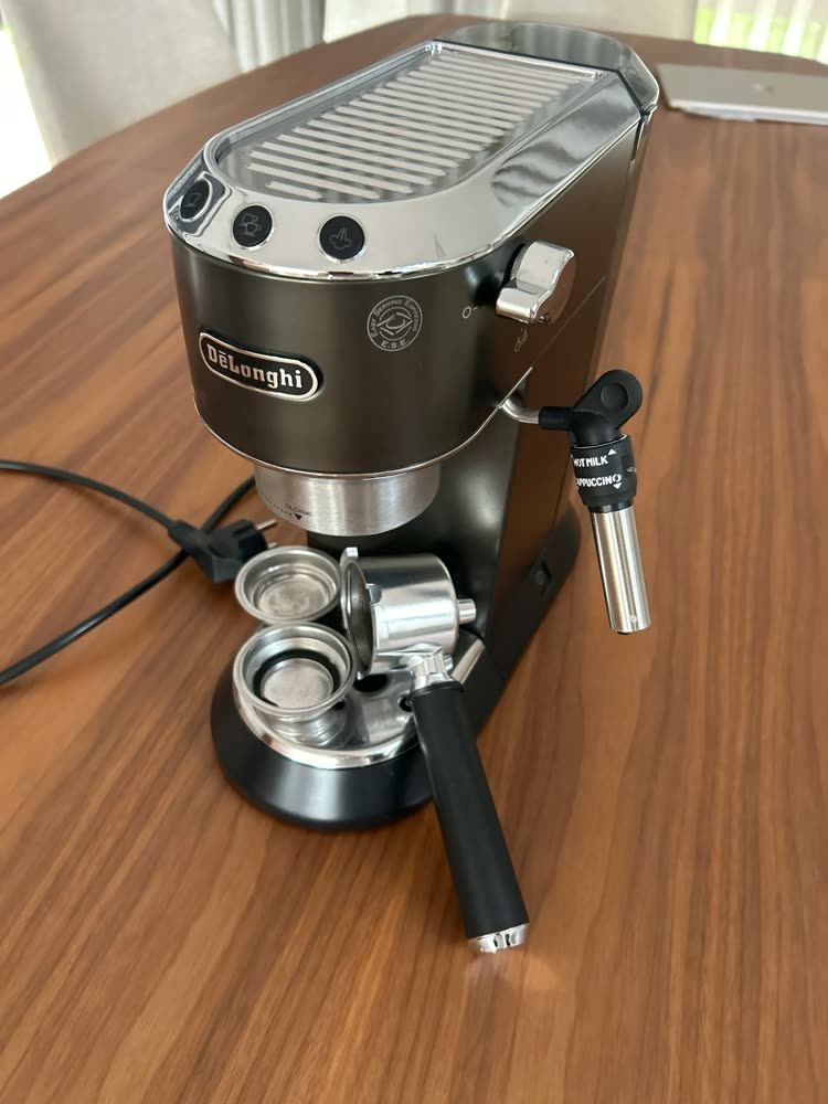 Máquina de café manual DeLonghi