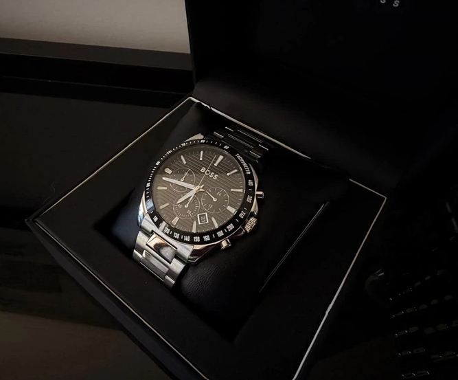 Novo! Relógio Boss Strike Chrono