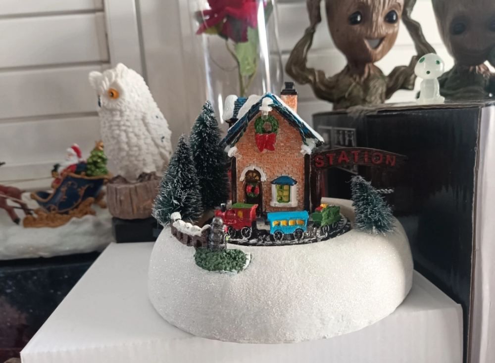Casinha resina c/ luz e som cidade de Natal